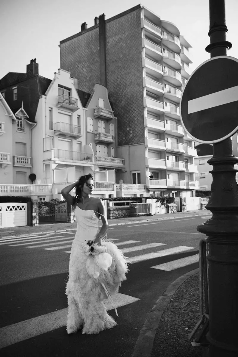 Peter Lindbergh-en Isabeli Fontana Vogue Pariserako 2012ko apirilean