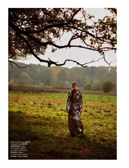 Un Moment Russe: Marine Deleeuw Models Folk Style para sa ELLE France