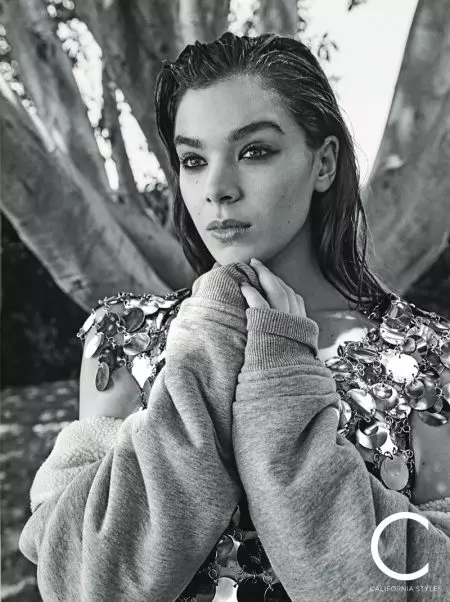 U-Hailee Steinfeld Ume Ngezitayela Ezicwazimulayo ze-C Magazine