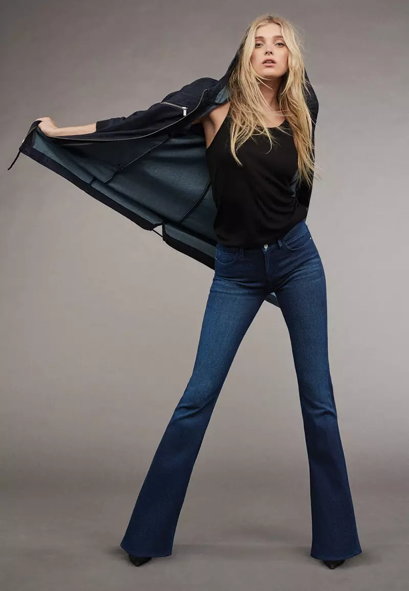 Elsa Hosk alcanza liñas nítidas no denim Indigo Move de Mavi.