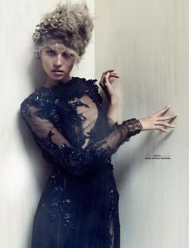 Egle Tvirbutaite ialah Kecantikan Baroque untuk Elle Mexico Disember 2012 oleh Takahiro Ogawa