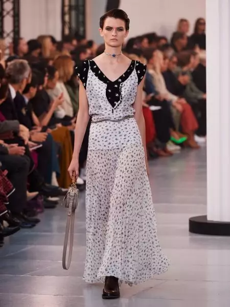 Chloe trae facilidad elegante para la primavera de 2020