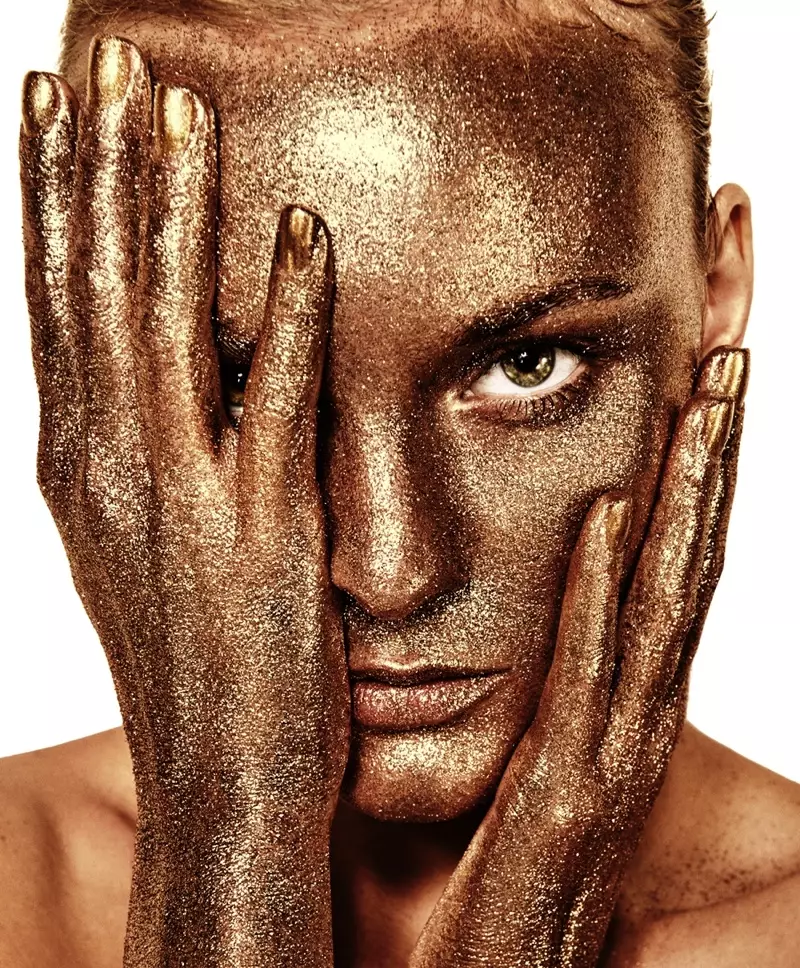 Caroline Trentini Gold Carrano 2016 жылғы жазғы науқан03