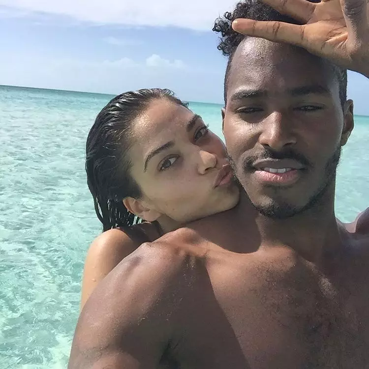 Shanina Shaik dan DJ Ruckus kelihatan mesra selepas berita pertunangan mereka tersebar. Foto: Instagram