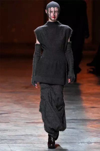 Rick Owens Fall 2012 | Izu Ejiji Paris