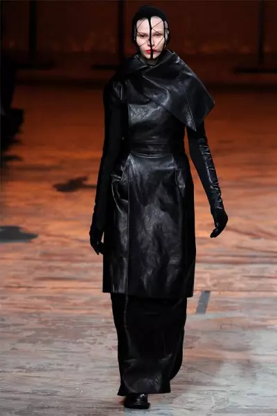 Rick Owens Fall 2012 | Izu Ejiji Paris