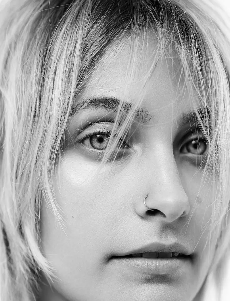 Paris Jackson pokazuje niechlujną fryzurę