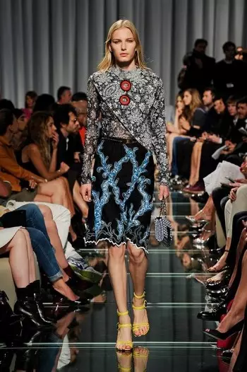 პრინტები და შარვალი: Louis Vuitton's Cruise 2015 კოლექცია მონაკოში