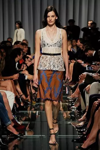 Izdrukas un bikses: Louis Vuitton's Cruise 2015 kolekcija Monako