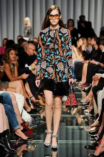 Izdrukas un bikses: Louis Vuitton's Cruise 2015 kolekcija Monako