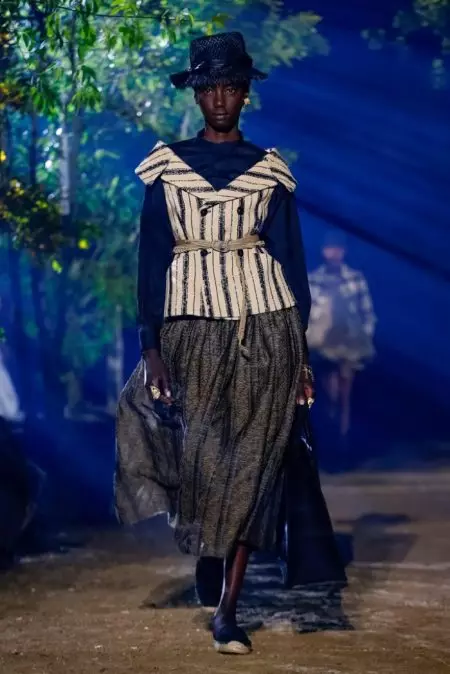 Dior Imapereka Kukongola Kwachilengedwe kwa Spring 2020