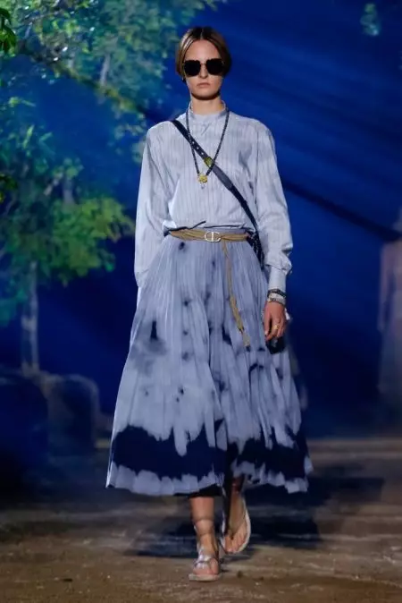 Dior zapewnia naturalną elegancję na wiosnę 2020 r.