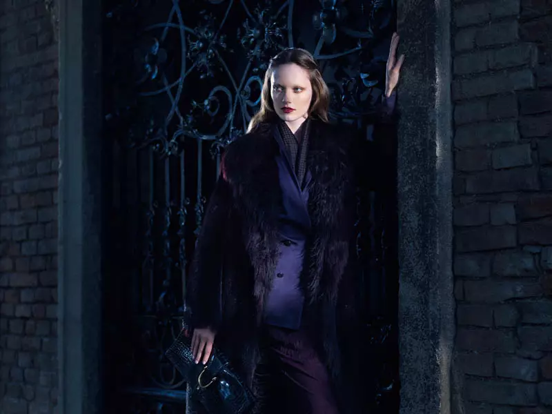 Is Chic Gotach iad Karmen Pedaru agus Nadja Bender do Stíl Gucci Fall/Winter 2012 le Benjamin Grillon