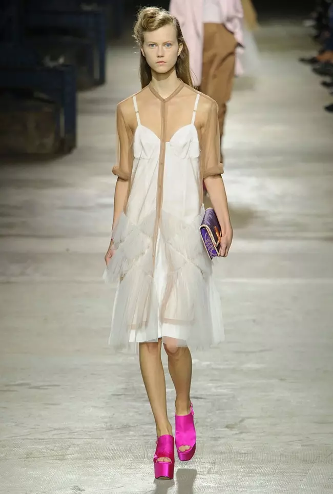 Titingalian tina koleksi spring-summer 2016 Dries Van Noten