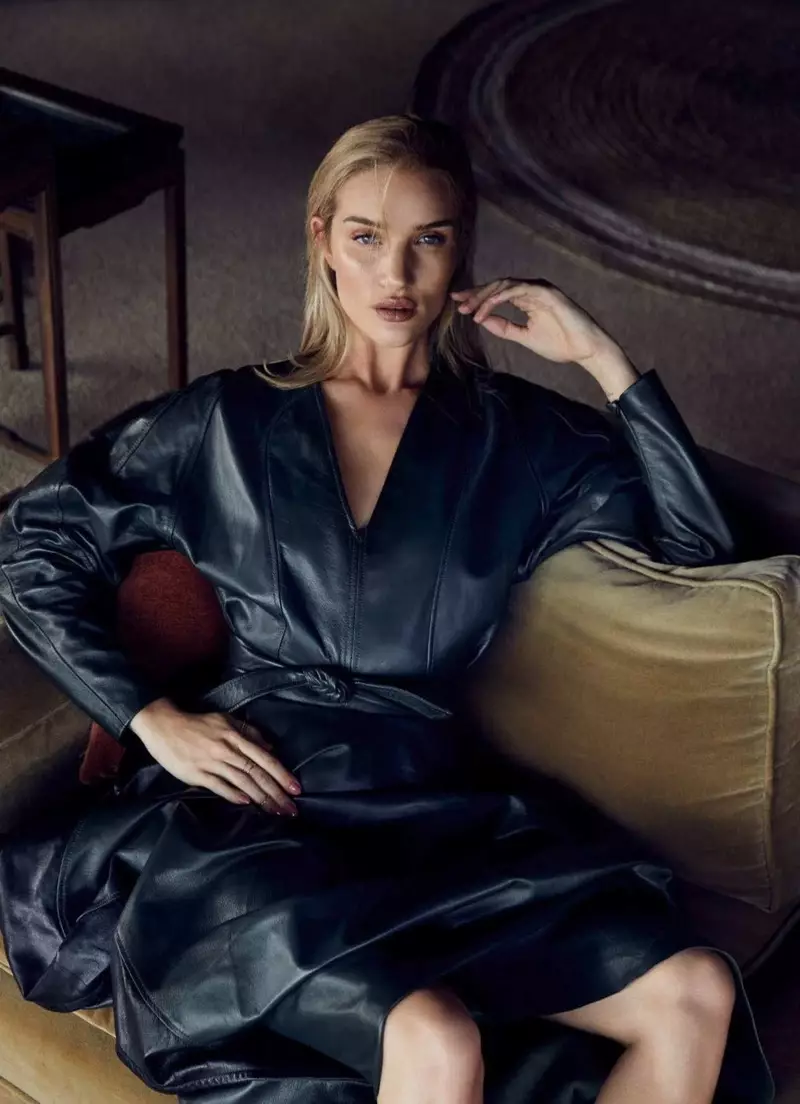 Rosie Huntington-Whiteley Modél Gaya Pra-Fall pikeun Harper's Bazaar Australia