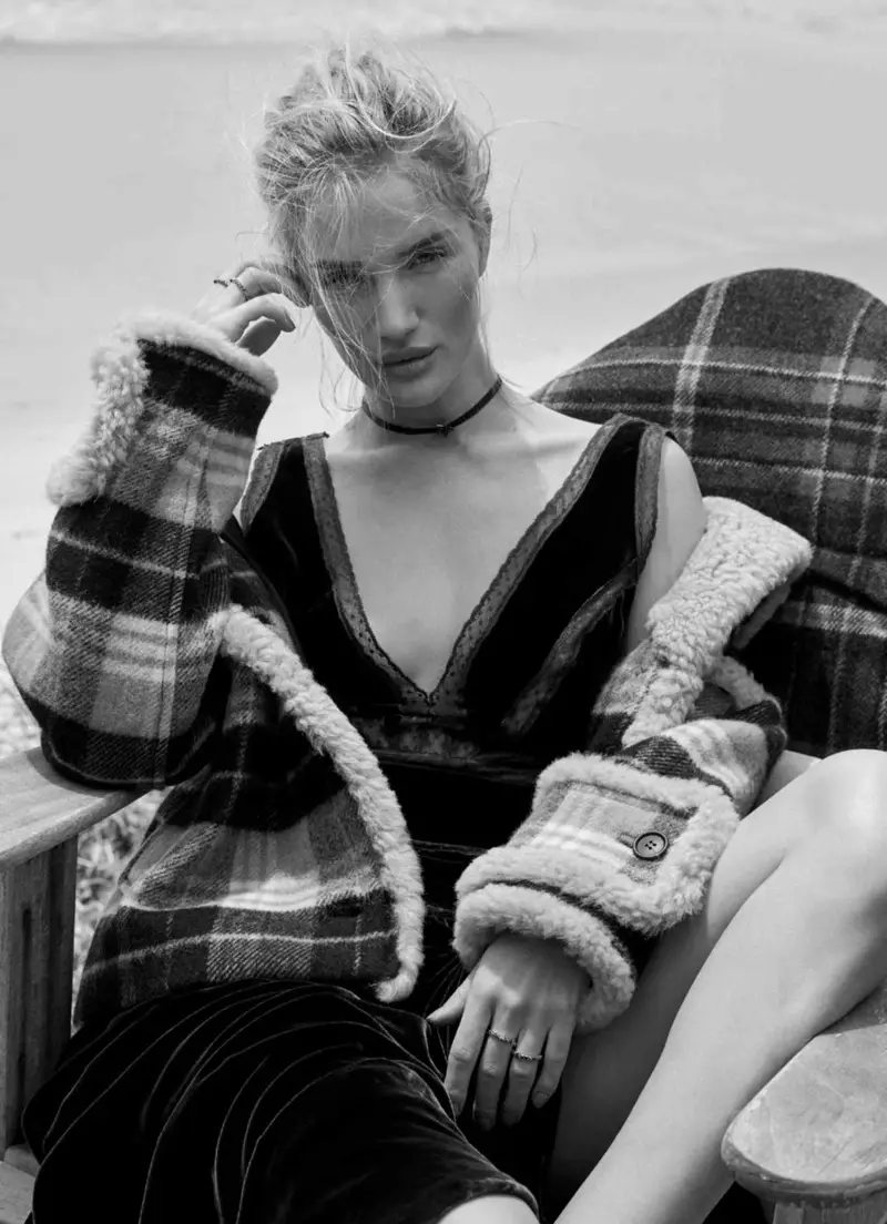 Rosie Huntington-Whiteley Modèl Styles Pre-Otòn pou Harper's Bazaar Ostrali