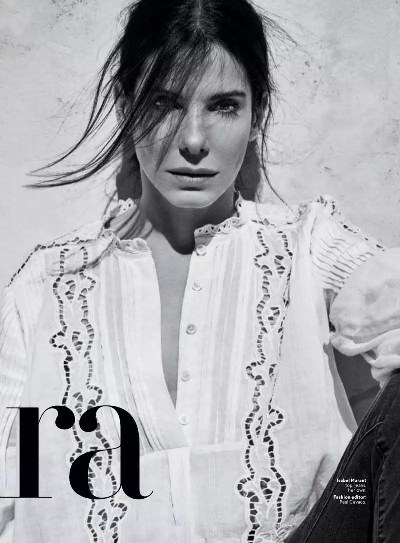 Näyttelijä Sandra Bullock käyttää Isabel Marant -paitaa