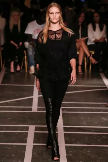 Givenchy 2015-ci ilin yazında ağ-qara rəngdədir