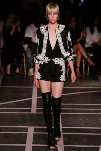 Givenchy Goes Black & White kwa Spring 2015