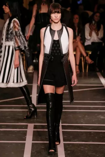 Givenchy Goes Black & White kwa Spring 2015