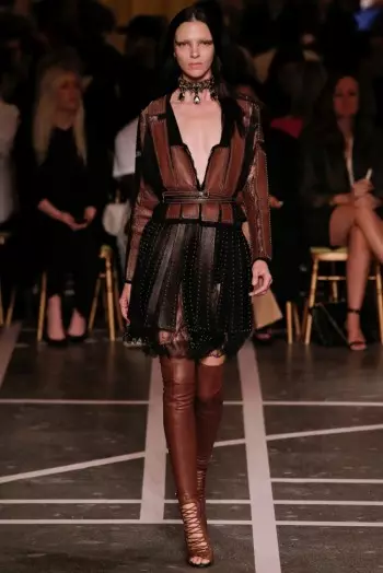 Givenchy pasa a ser branco e negro para a primavera de 2015