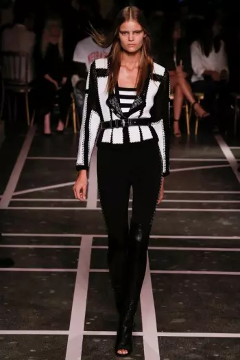 Givenchy Goes Black & White kwa Spring 2015