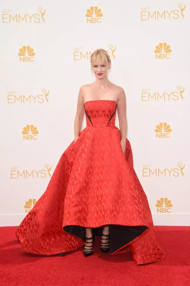 De January Jones huet e roude Prabal Gurung Kleed un