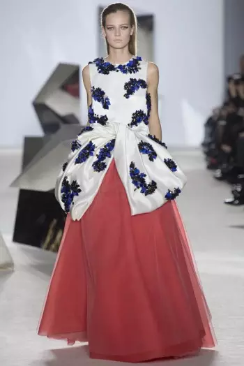 Giambattista Valli Haute Couture ବସନ୍ତ / ଗ୍ରୀଷ୍ମ 2014 |