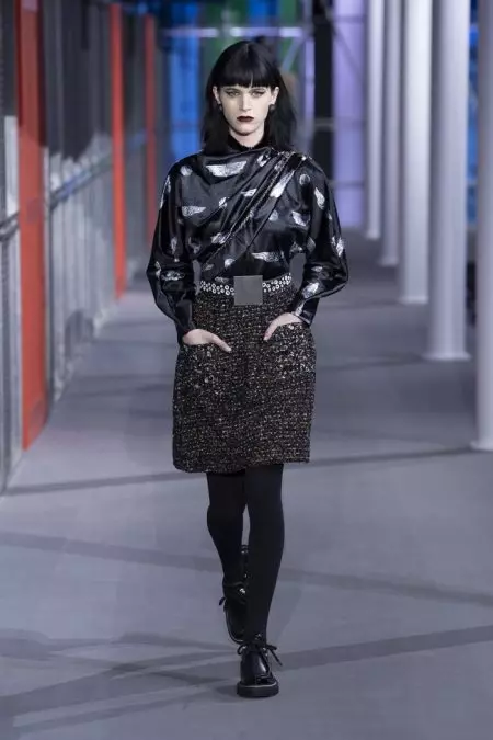 Louis Vuitton devine eclectic pentru toamna 2019