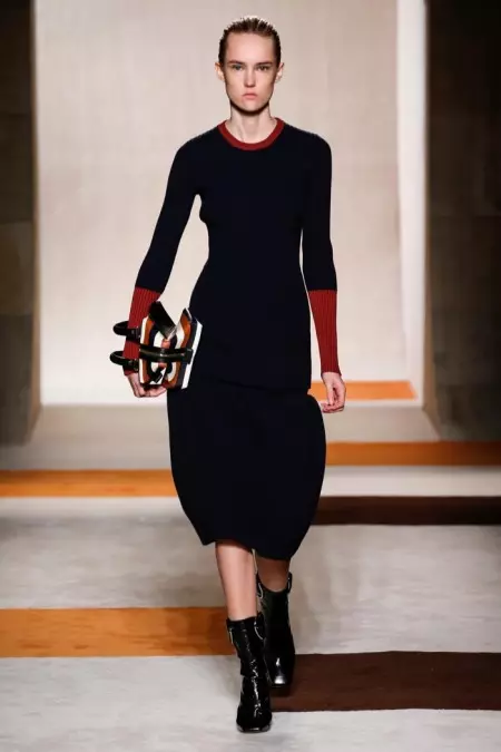 Victoria Beckham Fall 2016 | New York Fashion Week