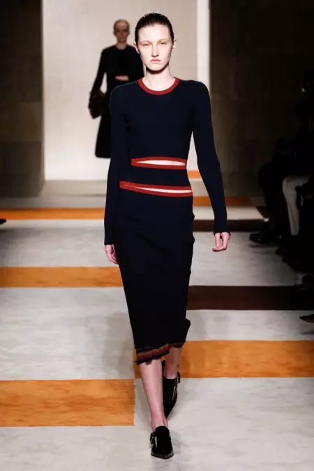 Victoria Beckham Fall 2016 | New York Fashion Week