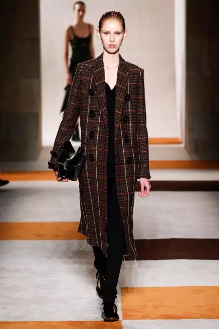 Victoria Beckham Fall 2016 | New York Fashion Week