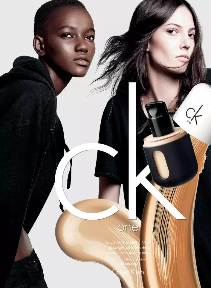 Deýwid Simsiň “CK One Cosmetics S / S 2012” kampaniýasy üçin Lara Stoun, Abbi Li Kershaw, Fei Fei Sun, Ruby Aldridge we beýlekiler