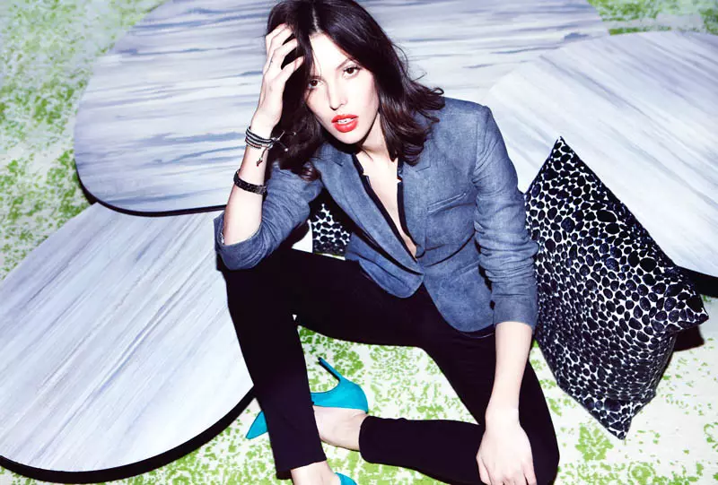 Ruby Aldridge voor Holt Renfrew