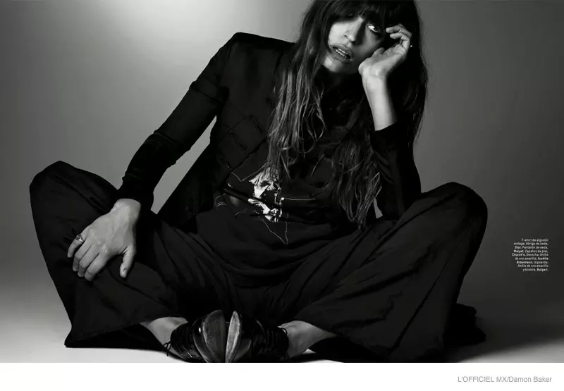 Η Caroline de Maigret είναι το Très Chic στο L'Officiel Mexico Cover Story