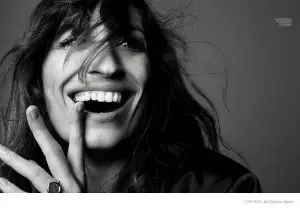 Caroline de Maigret 是 L'Officiel 墨西哥封面故事中的 Très Chic