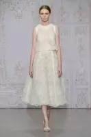 Monique Lhuillier's Goreous Fall 2015 хуримын цуглуулга