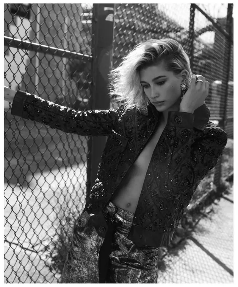 Hailey Baldwin Models Cool Girl išče Grazia China