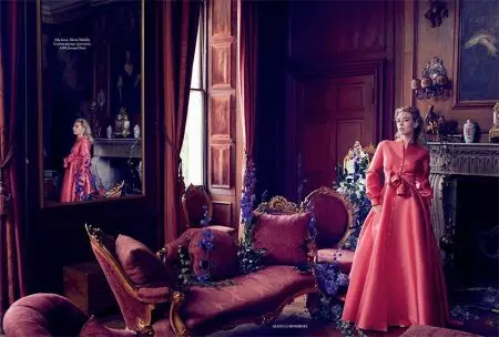 Vanessa Kirby tistordi fi ġagagi tal-Haute Couture għal Harper's Bazaar UK