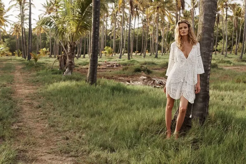 Zimmermann presenta el vestido corto Gossamer Scallop en la colección resort 2017