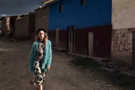 Erin Wasson Yayi Tafiya zuwa Peru don Kasidar Mutane na Agusta