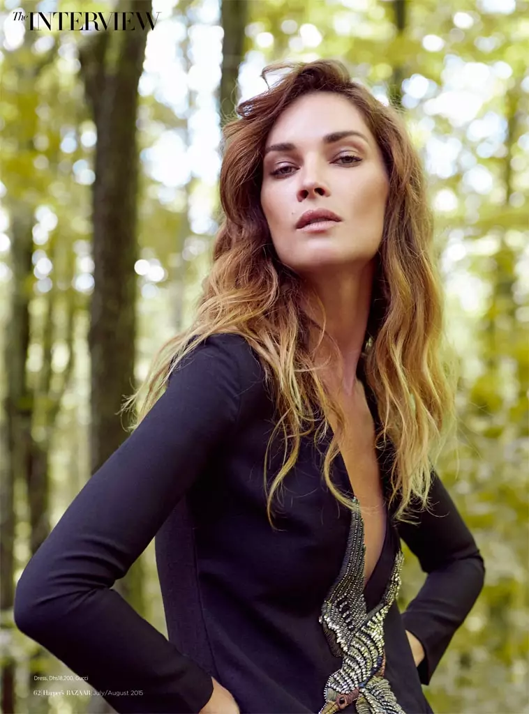 Erin Wasson Portas Gucci Serĉas Kovra Rakonto de Harper's Bazaar Arabia