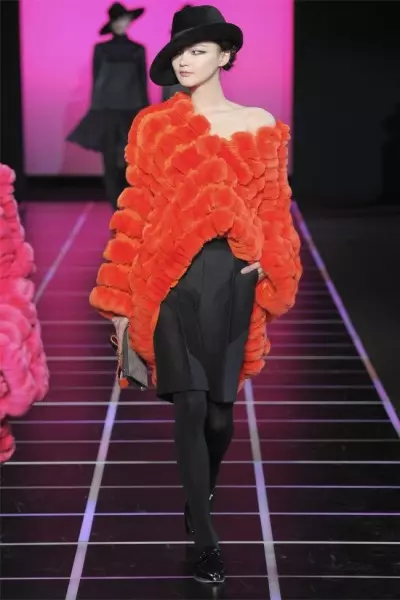 Giorgio Armani Musim Gugur 2012 | Pekan Mode Milan