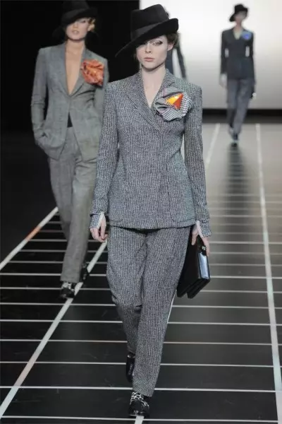 Giorgio Armani Fall 2012 | Beke ea feshene ea Milan