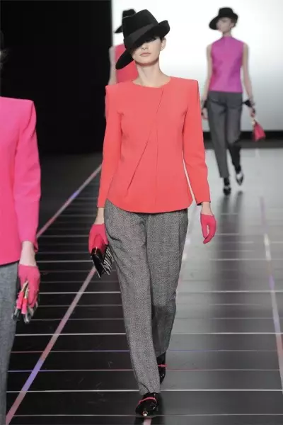 Giorgio Armani Fall 2012 | Beke ea feshene ea Milan