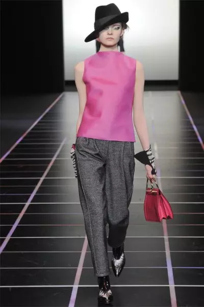 Giorgio Armani Fall 2012 | Beke ea feshene ea Milan