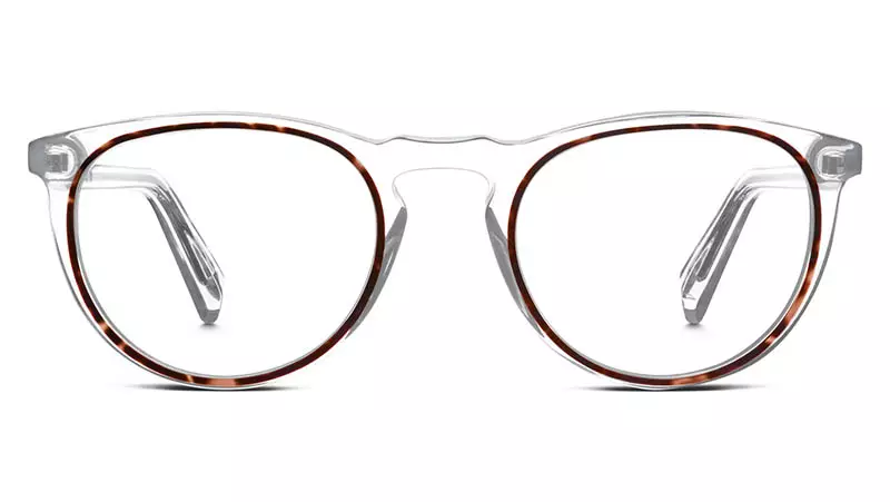 Warby Parker Haskell Glasses mewn Grisial a Masarn $145