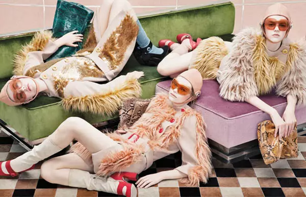 Campagne Prada Automne 2011 | Frida Gustavsson, Kelly Mittendorf, Julia Zimmer et autres de Steven Meisel