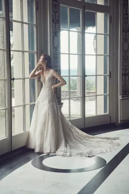 Monique Lhuillier Bridal iepazīstina ar sapņainām 2019. gada rudens kleitām