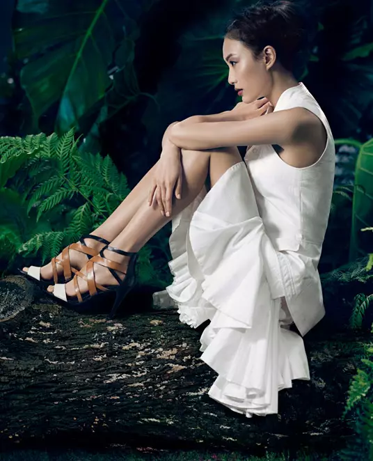 Η Shu Pei γίνεται ρομαντική για την καμπάνια της Vera Wang για την Άνοιξη του 2013